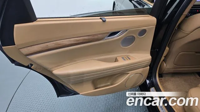 Genesis G80 RG3 — Фото автомобиля 14