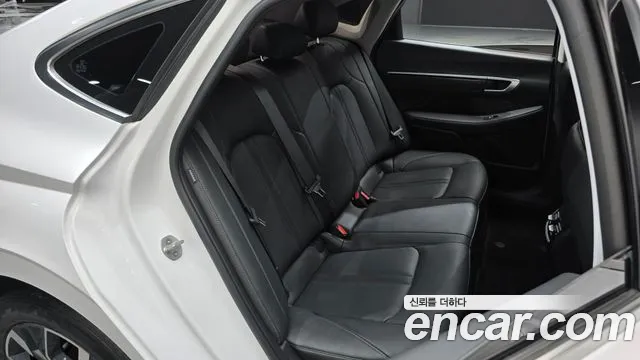 Hyundai Sonata — Фото автомобиля 18