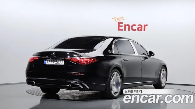 Фотография автомобиля — Mercedes-Benz S-Class