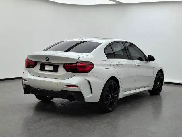 BMW 1 Series — Фото автомобиля 4