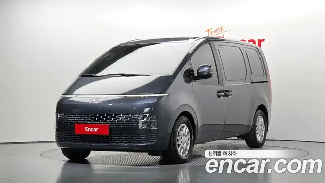 Фотография автомобиля — Hyundai Staria