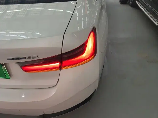 BMW i3 — Фото автомобиля 7