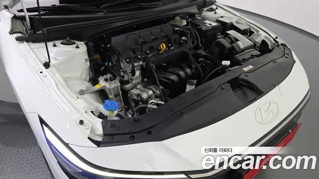 Hyundai Avante CN7 — Фото автомобиля 6