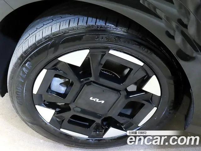 Kia Canival — Фото автомобиля 20