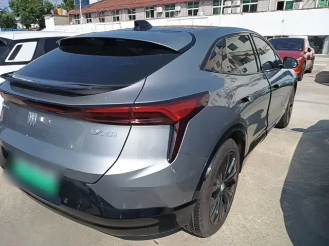 Buick E4 — Фото автомобиля 6