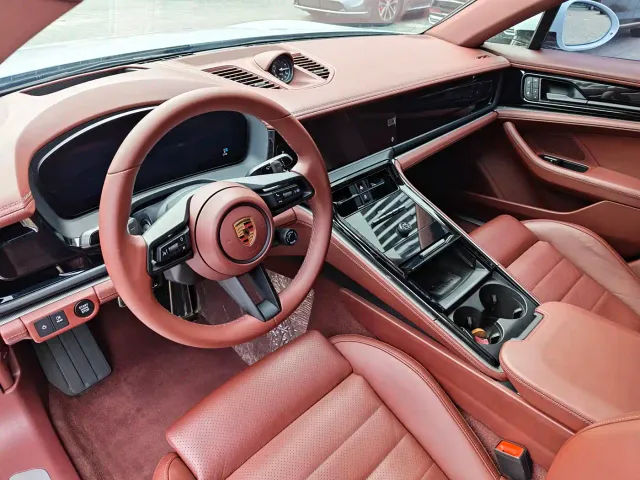 Porsche Panamera — Фото автомобиля 4