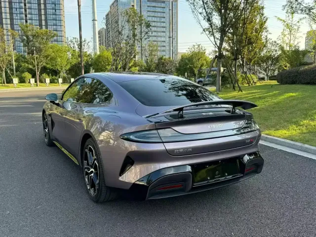 Xiaomi SU7 — Фото автомобиля 9