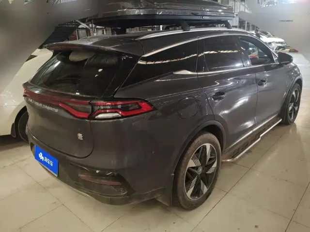 BYD Tang — Фото автомобиля 3