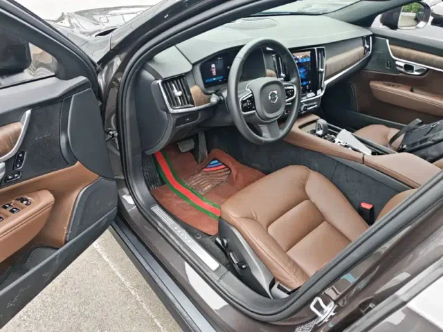 Volvo V90 — Фото автомобиля 20