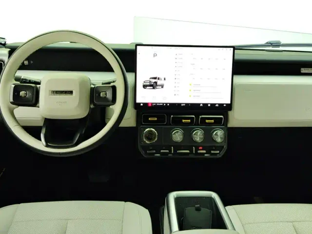 iCAR V23 — Фото автомобиля 12