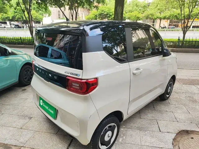 Wuling Hongguang Mini EV — Фото автомобиля 6