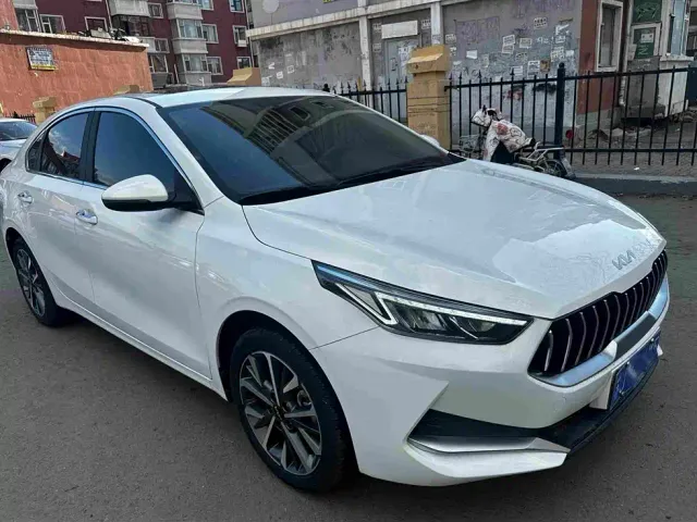 Kia K3 — Фото автомобиля 3
