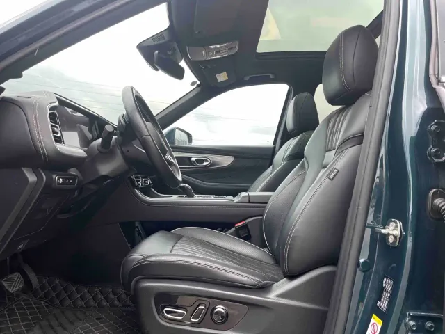 GAC Trumpchi GS8 — Фото автомобиля 9