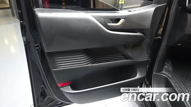 Hyundai Staria — Фото автомобиля 14