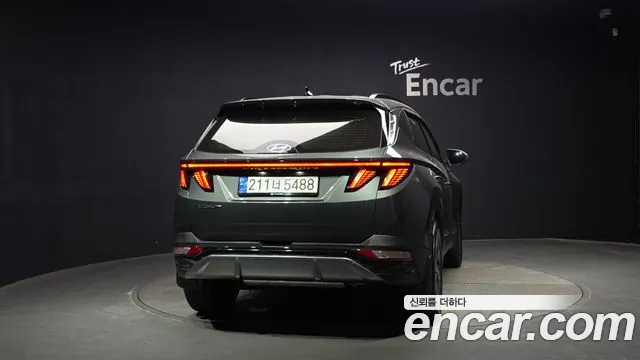Hyundai Tucson Tucson (NX4) Бензин 1.6 турбо 2WD — Фото автомобиля 4