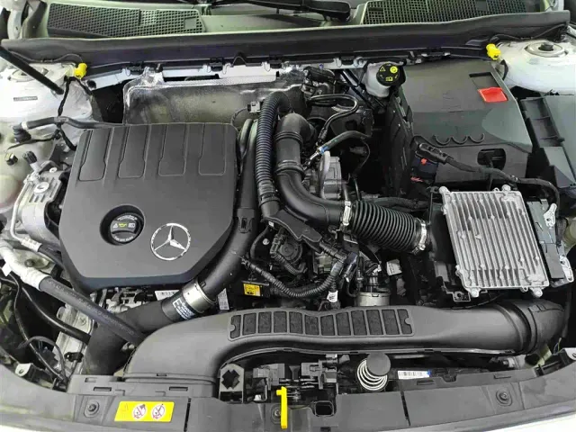 Mercedes-Benz A-Class — Фото автомобиля 12