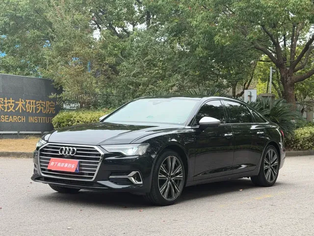 Фотография автомобиля — Audi A6L