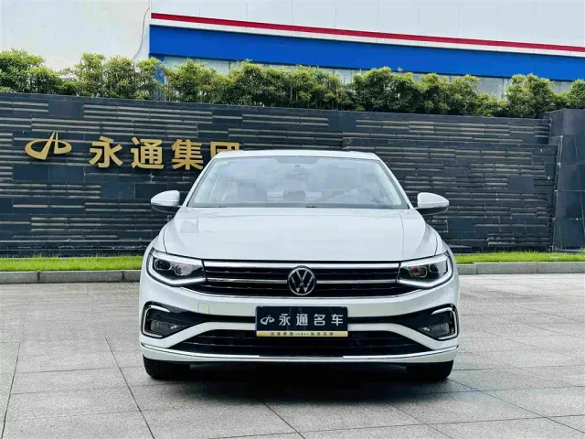 Volkswagen Bora — Фото автомобиля 2