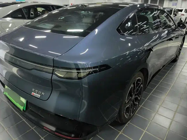 Nissan N7 — Фото автомобиля 3