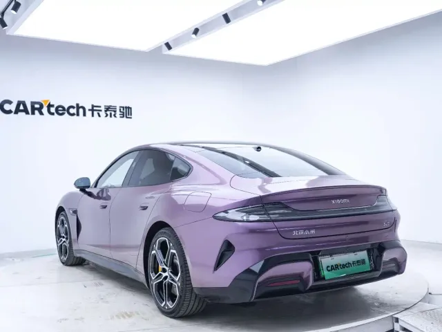 Xiaomi SU7 — Фото автомобиля 18