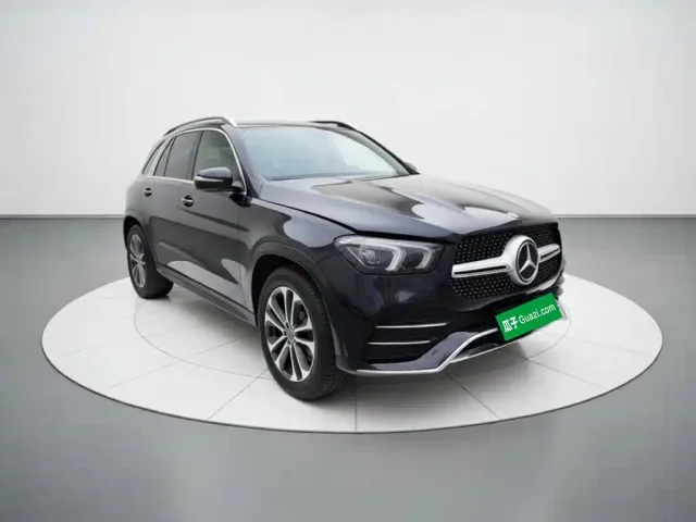Mercedes-Benz GLE-Class — Фото автомобиля 3