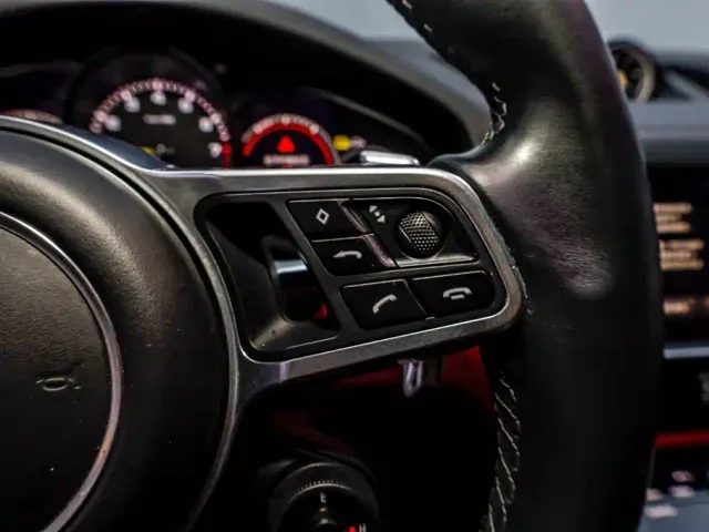 Porsche Cayenne New Energy 2023 Cayenne E-Hybrid 2.0T Platinum Edition — Фото автомобиля 17