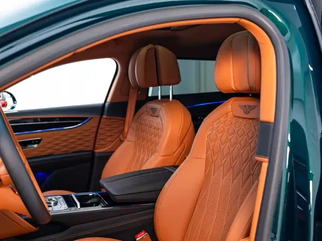 Bentley Flying Spur — Фото автомобиля 8