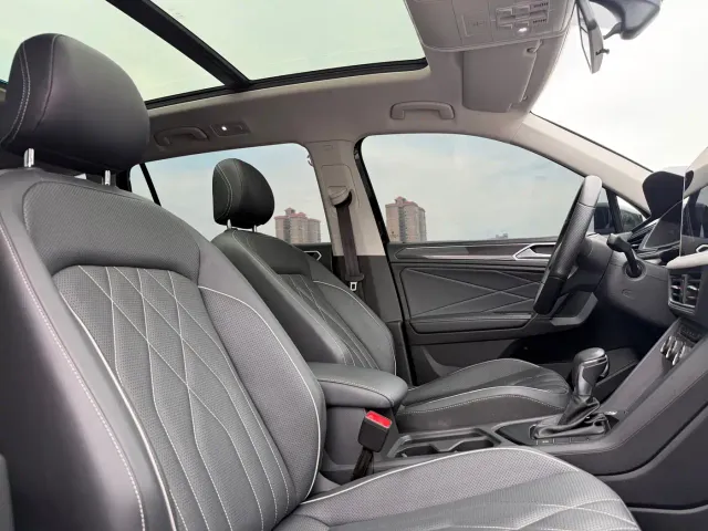 Volkswagen Tiguan L — Фото автомобиля 15