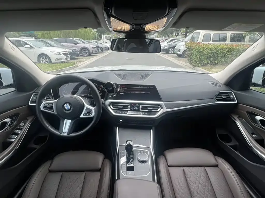 BMW BMW 3 Series 2022 325i M Sport Package — Фото автомобиля 15