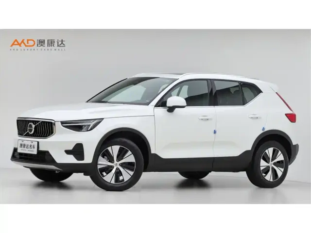 Фотография автомобиля — Volvo XC40