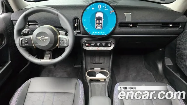 MINI Cooper Generation 4 — Фото автомобиля 6