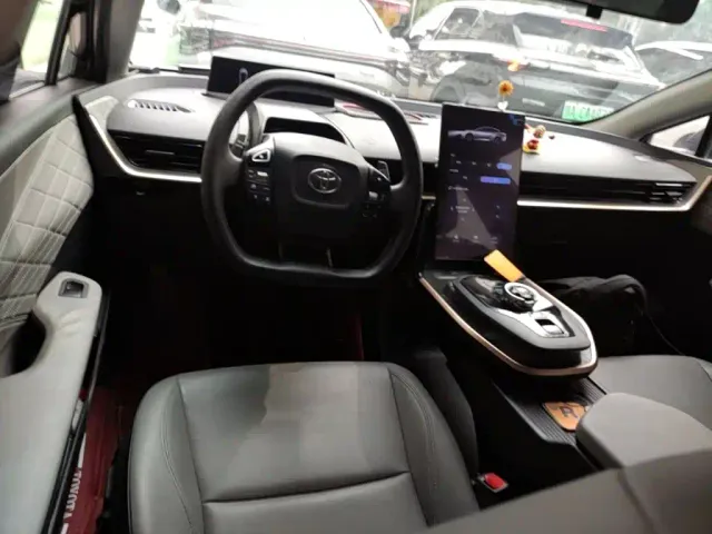 Toyota bZ3 — Фото автомобиля 5