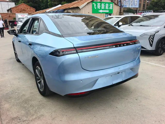 GAC Aion S MAX — Фото автомобиля 6