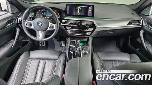 BMW 5 Series G30 — Фото автомобиля 10