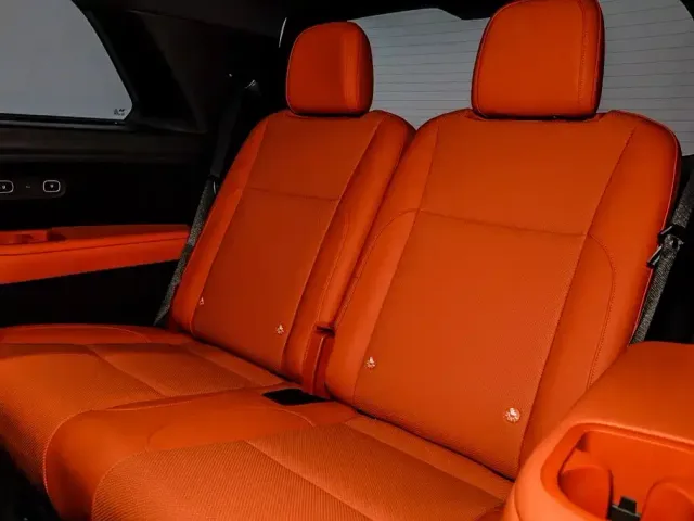 Li Auto L9 — Фото автомобиля 18