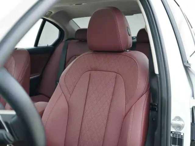 BMW 3 Series — Фото автомобиля 12