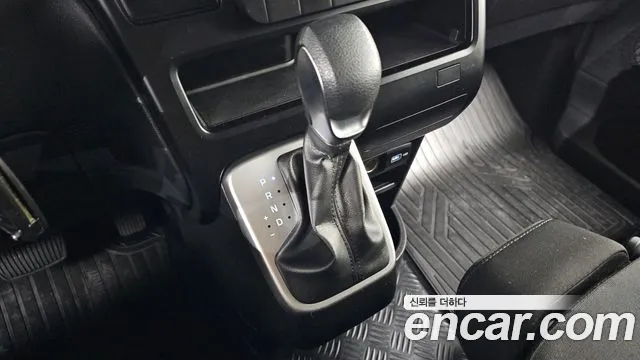 Hyundai Staria Staria Карго 3 места — Фото автомобиля 9