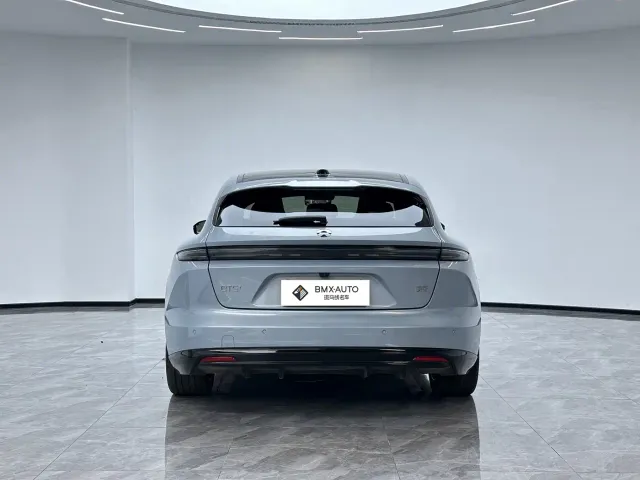 Nio ET5 Touring — Фото автомобиля 4