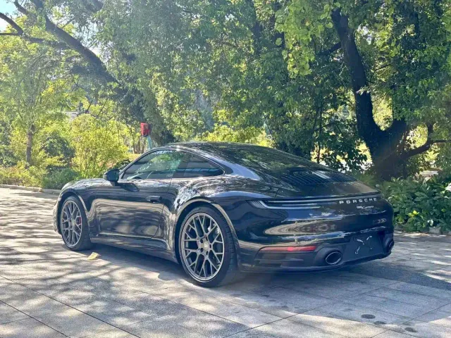 Porsche 911 — Фото автомобиля 4
