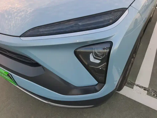 Nio ES6 — Фото автомобиля 20