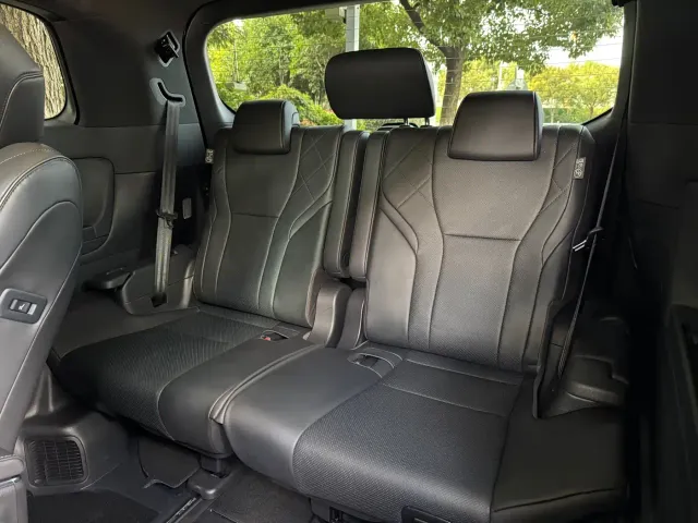 Toyota Vellfire — Фото автомобиля 18