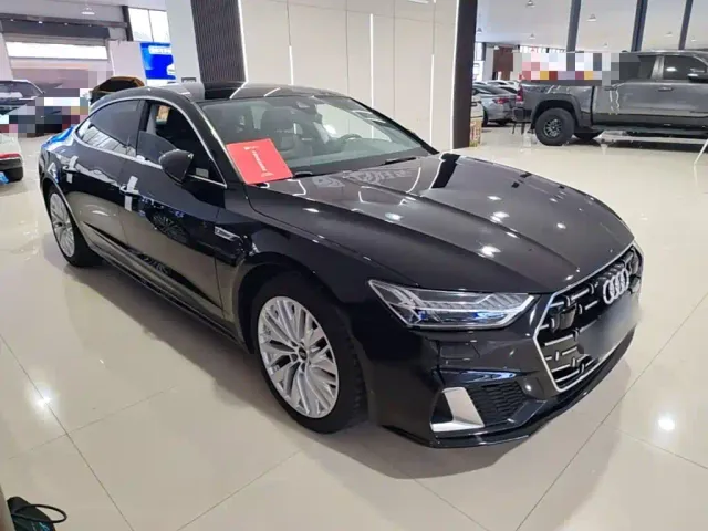 Audi A7L — Фото автомобиля 3