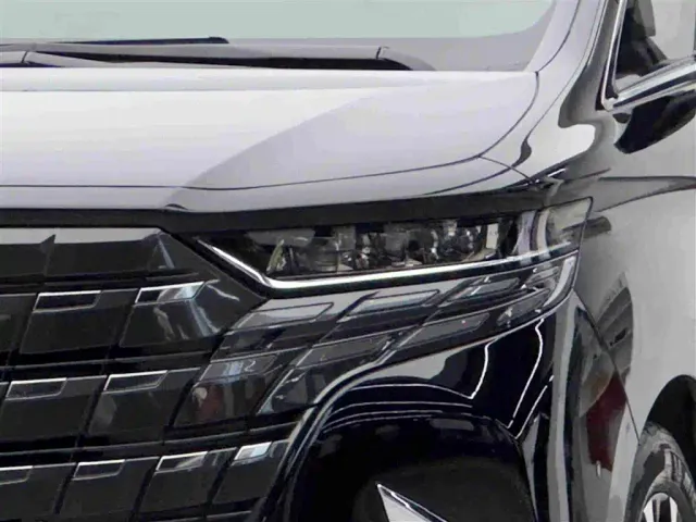 Toyota Alphard — Фото автомобиля 3