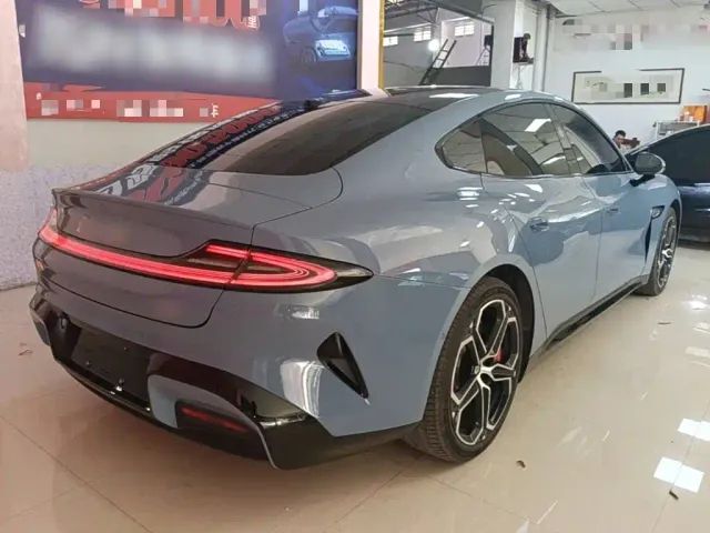 Xiaomi SU7 — Фото автомобиля 6