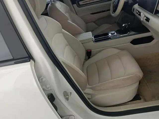 Geely ICON — Фото автомобиля 24
