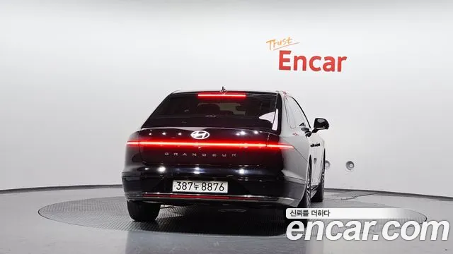 Hyundai Grandeur Grandeur (GN7) 3.5 Бензин 2WD — Фото автомобиля 4
