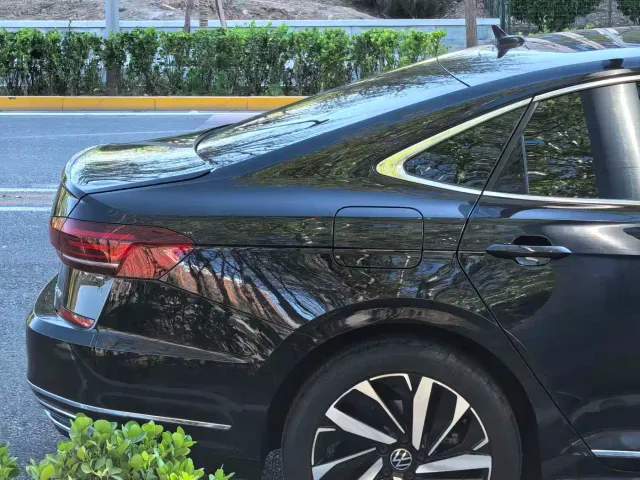 Volkswagen Passat — Фото автомобиля 8