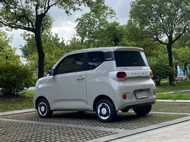 Wuling Hongguang Mini EV — Фото автомобиля 17