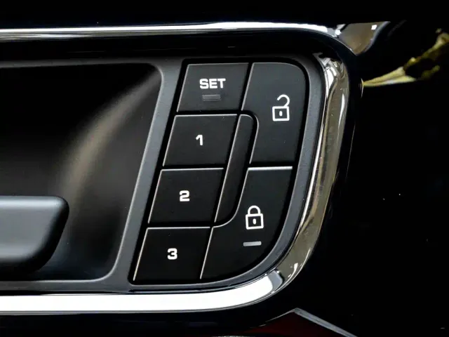 Porsche Panamera — Фото автомобиля 21