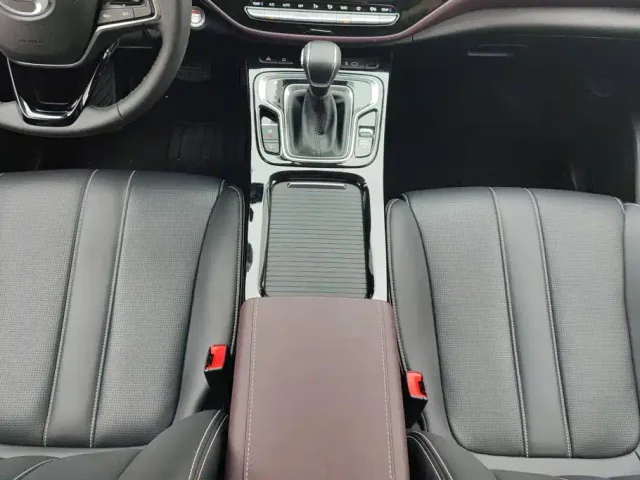 GAC Trumpchi M6 — Фото автомобиля 16